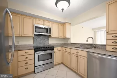 5450 Whitley Park Terrace #507, Bethesda, MD 20814 - Photo 3