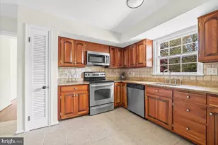 1310 Midwood Pl, Silver Spring, MD 20910 - Photo 7