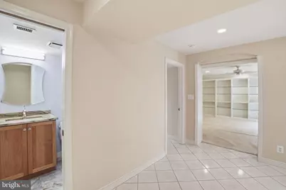 11400 Strand Drive #R-402, Rockville, MD 20852 - Photo 5