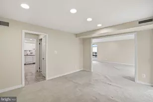 11400 Strand Dr, Rockville, MD 20852 - Photo 13