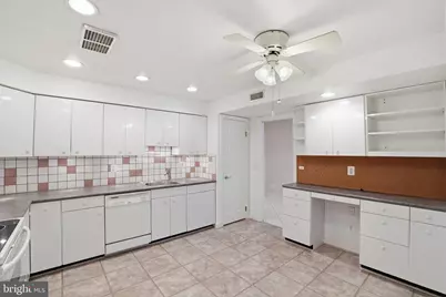 11400 Strand Drive #R-402, Rockville, MD 20852 - Photo 17