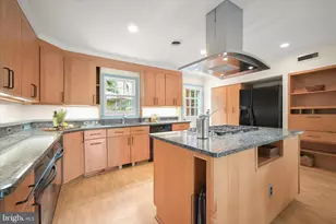 6004 Princeton Ave, Glen Echo, MD 20812 - Photo 21