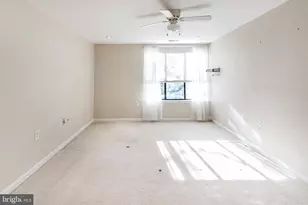 13201 Chalet Pl, Germantown, MD 20874 - Photo 15