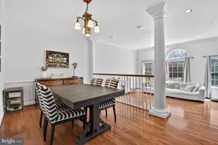 105 Crofton Hill Ln, Rockville, MD 20850 - Photo 7