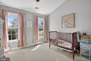 105 Crofton Hill Ln, Rockville, MD 20850 - Photo 25