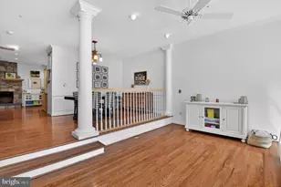 105 Crofton Hill Ln, Rockville, MD 20850 - Photo 9