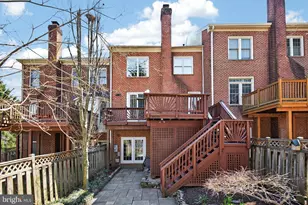 105 Crofton Hill Ln, Rockville, MD 20850 - Photo 33