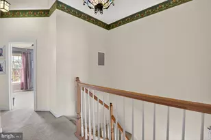 105 Crofton Hill Ln, Rockville, MD 20850 - Photo 23