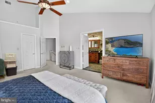 105 Crofton Hill Ln, Rockville, MD 20850 - Photo 25