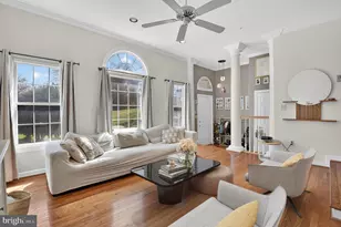 105 Crofton Hill Ln, Rockville, MD 20850 - Photo 5