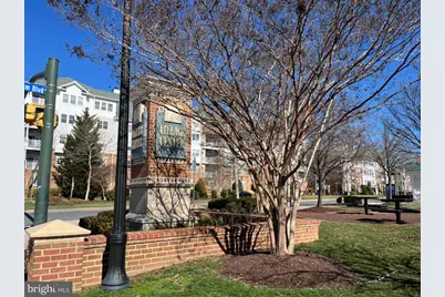 327 King Farm Boulevard #203, Rockville, MD 20850 - Photo 3