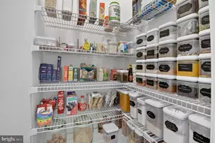 11305 Potomac Oaks Dr, Rockville, MD 20850 - Photo 21