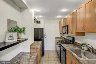 1900 Lyttonsville Rd, Silver Spring, MD 20910 - Photo 9