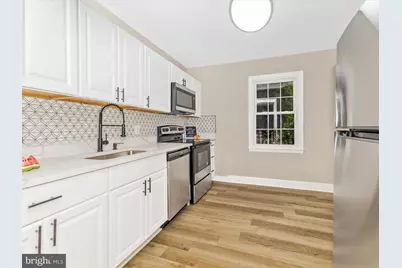 11 Ingleside Court, Rockville, MD 20850 - Photo 17