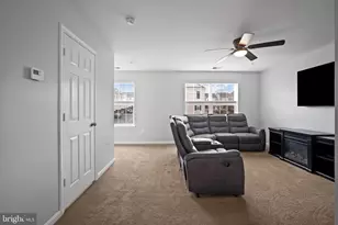 22616 Majestic Elm Ct, Clarksburg, MD 20871 - Photo 5