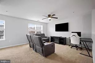 22616 Majestic Elm Ct, Clarksburg, MD 20871 - Photo 3