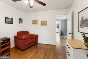 10233 Gainsborough, Potomac, MD 20854 - Photo 33