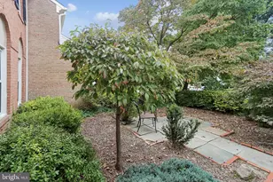10233 Gainsborough, Potomac, MD 20854 - Photo 47