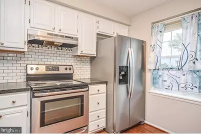 12509 Laurel Grove Place, Germantown, MD 20874 - Photo 11