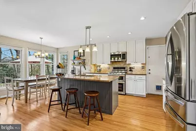 8812 Maxwell Drive, Potomac, MD 20854 - Photo 9