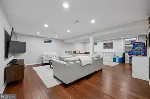 4 Olmstead Ct, Potomac, MD 20854 - Photo 39