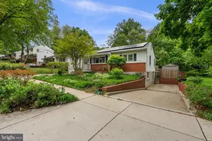 308 Clagett Dr, Rockville, MD 20851 - Photo 3