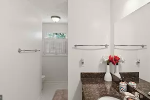 11201 Lake Breeze, North Potomac, MD 20878 - Photo 31