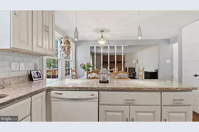 11201 Lake Breeze, North Potomac, MD 20878 - Photo 13