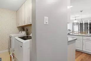 11201 Lake Breeze, North Potomac, MD 20878 - Photo 17