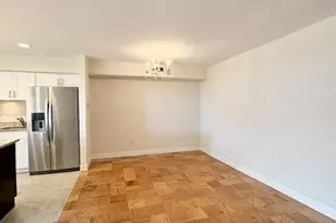 7547 Spring Lake Dr, Bethesda, MD 20817 - Photo 9