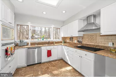 10101 Lloyd Road, Potomac, MD 20854 - Photo 17