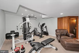 10101 Lloyd Rd, Potomac, MD 20854 - Photo 35