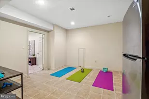 5 Maidens Bower Ct, Potomac, MD 20854 - Photo 35