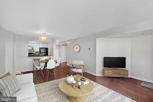 10101 Grosvenor Pl, Rockville, MD 20852 - Photo 5