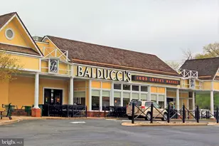 10101 Grosvenor Pl, Rockville, MD 20852 - Photo 33