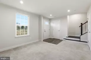 9417 Tall Oaks Ct, Montgomery Village, MD 20886 - Photo 3
