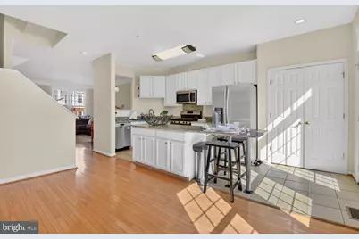 20 Golden Ash Way, Gaithersburg, MD 20878 - Photo 11