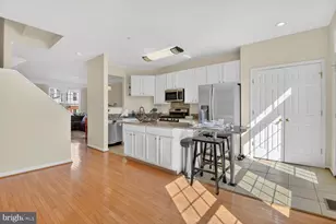 20 Golden Ash Way, Gaithersburg, MD 20878 - Photo 11