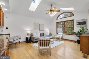 709 Woodside Pkwy, Silver Spring, MD 20910 - Photo 11