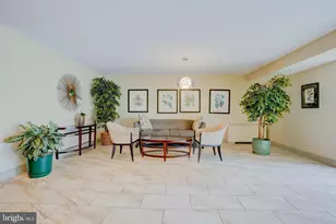 7400 Lakeview Dr, Bethesda, MD 20817 - Photo 3