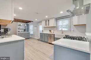 8501 Aqueduct Rd, Potomac, MD 20854 - Photo 13