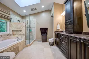 17949 Dumfries Cir, Olney, MD 20832 - Photo 15