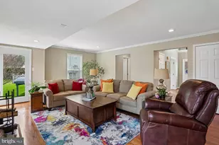 9 Midsummer Ct, Gaithersburg, MD 20878 - Photo 9