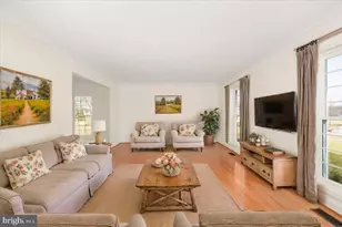 19716 Selby Ave, Poolesville, MD 20837 - Photo 11