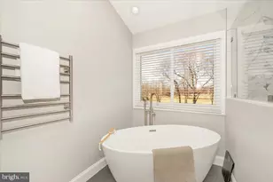 19716 Selby Ave, Poolesville, MD 20837 - Photo 39