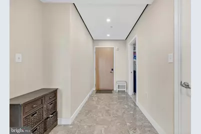 6820 Wisconsin Avenue #4006, Bethesda, MD 20815 - Photo 17