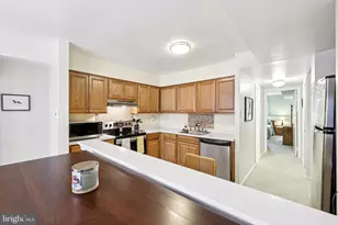 13 Pickering Ct, Germantown, MD 20874 - Photo 19