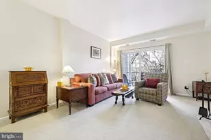 13 Pickering Ct, Germantown, MD 20874 - Photo 9