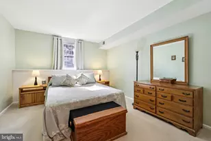 13 Pickering Ct, Germantown, MD 20874 - Photo 19