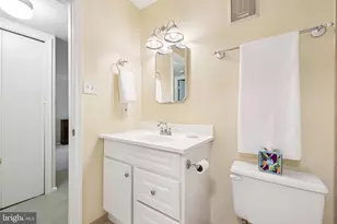 13 Pickering Ct, Germantown, MD 20874 - Photo 25